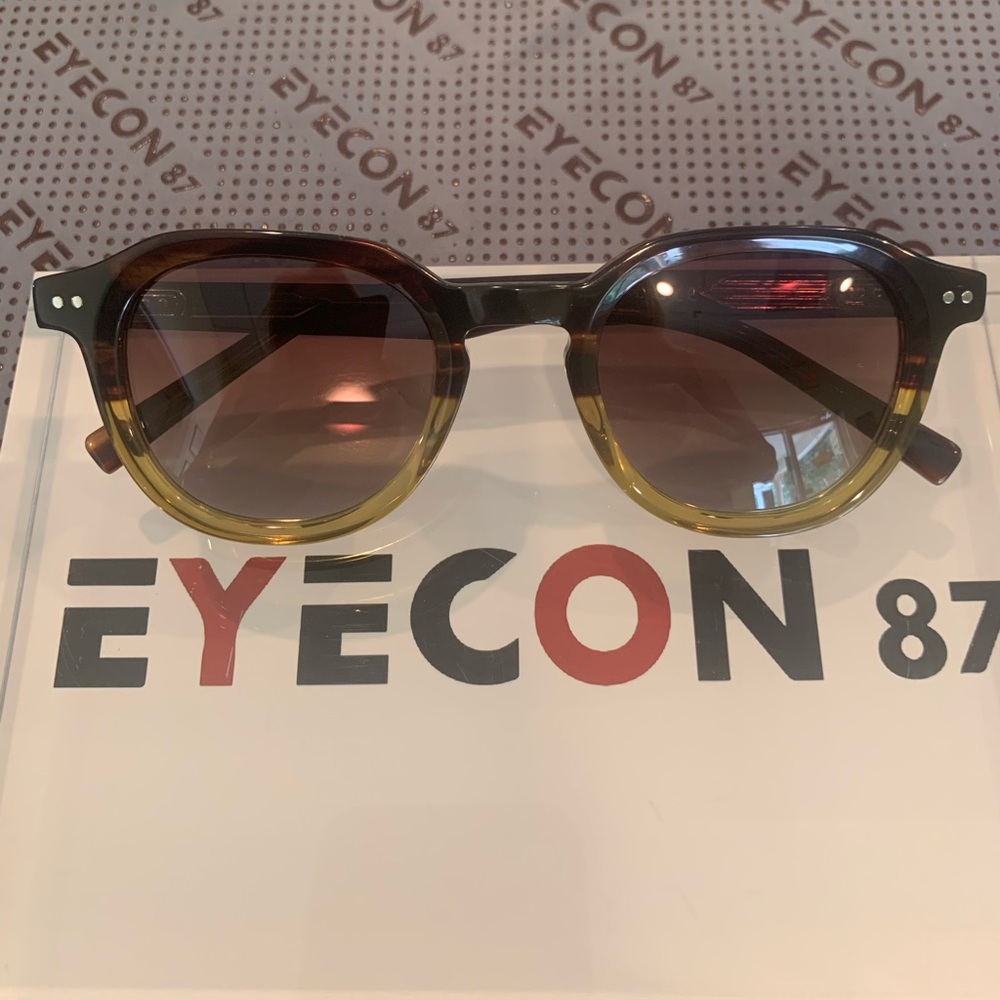 Gold & Black
58mm Octagon / Square Eyeglasses